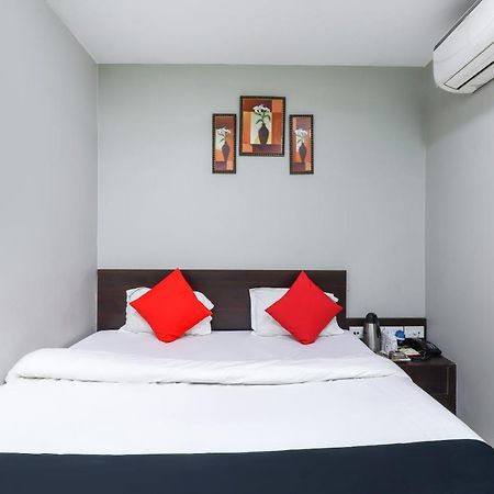 Capital O 70631 Hotel Dwarka International Darbhanga Extérieur photo