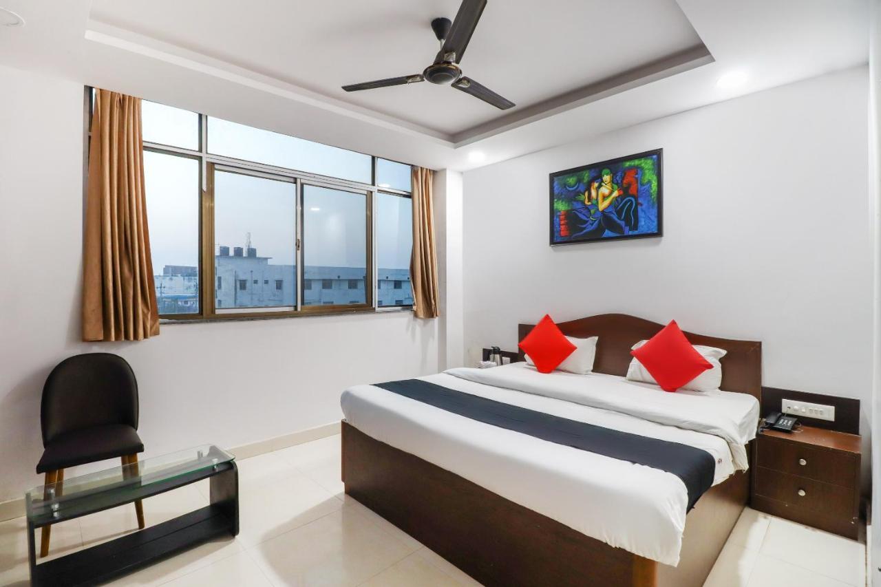 Capital O 70631 Hotel Dwarka International Darbhanga Extérieur photo